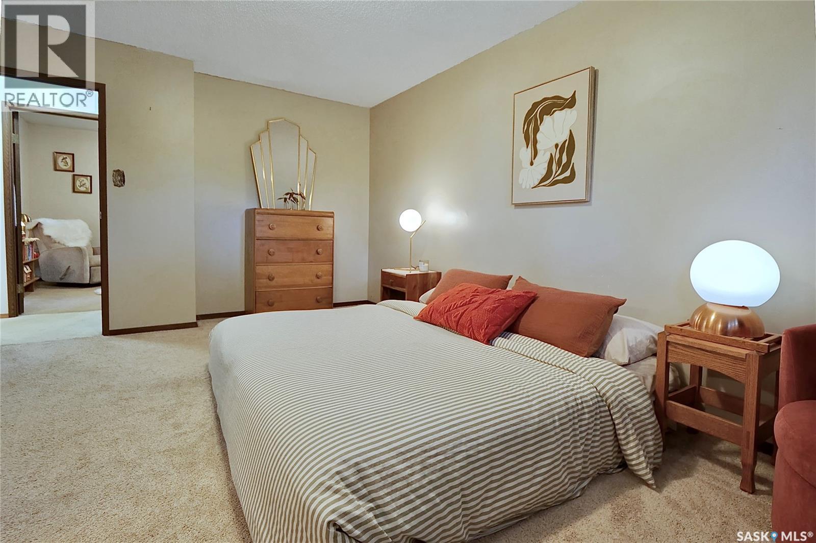 914 Duffield STREET W, Moose Jaw — photo 18