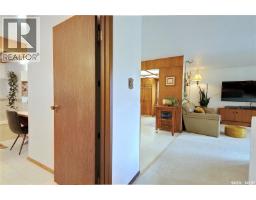 Laundry room - 914 Duffield Street W, Moose Jaw, SK S6H5J9 Photo 12