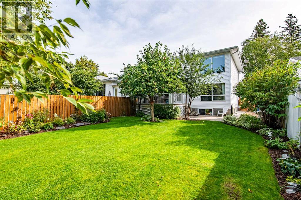 Listing photo – 5308 46 Avenue, Red Deer