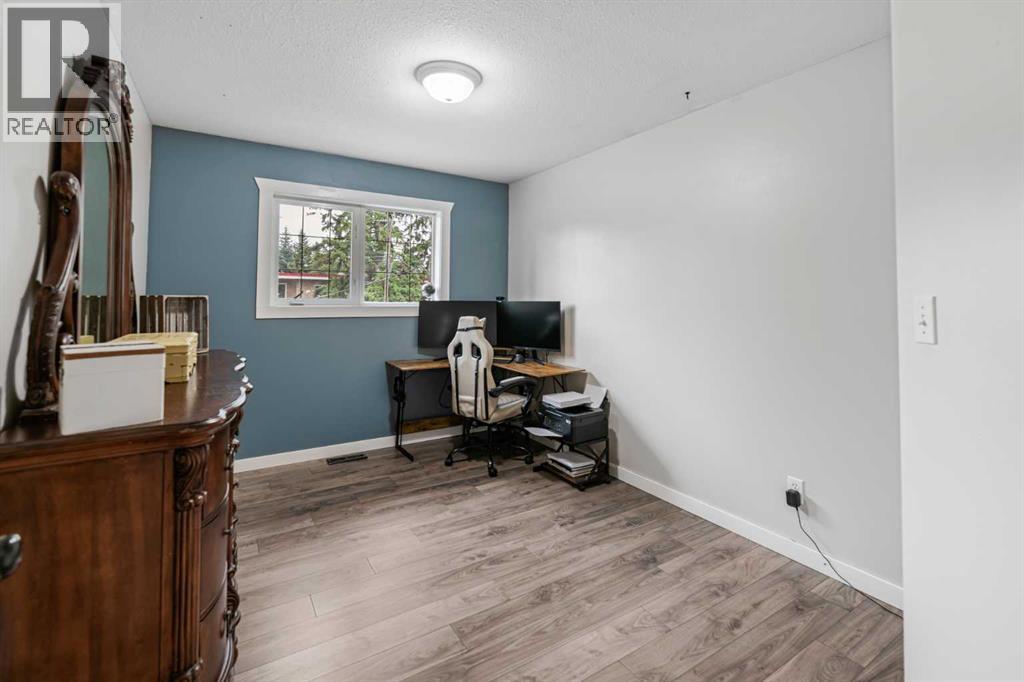 Upper Bedroom 3