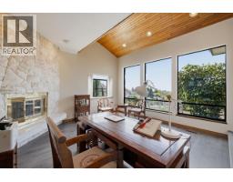 2008 Blairview Avenue, North Vancouver, BC V7H2N4 Photo 19