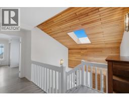 2008 Blairview Avenue, North Vancouver, BC V7H2N4 Photo 23
