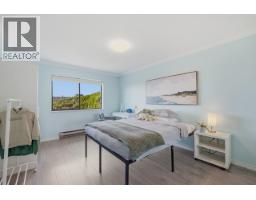 2008 Blairview Avenue, North Vancouver, BC V7H2N4 Photo 28