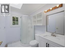 2008 Blairview Avenue, North Vancouver, BC V7H2N4 Photo 30