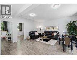2008 Blairview Avenue, North Vancouver, BC V7H2N4 Photo 36
