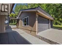 2008 Blairview Avenue, North Vancouver, BC V7H2N4 Photo 34