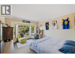 2008 Blairview Avenue, North Vancouver, BC V7H2N4 Photo 20