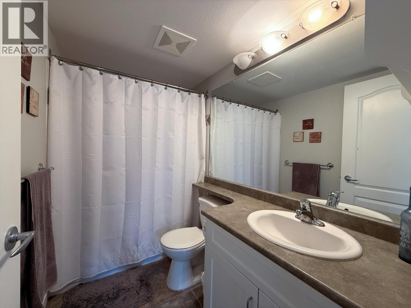 7600 Cottonwood Drive Unit# 202, Osoyoos