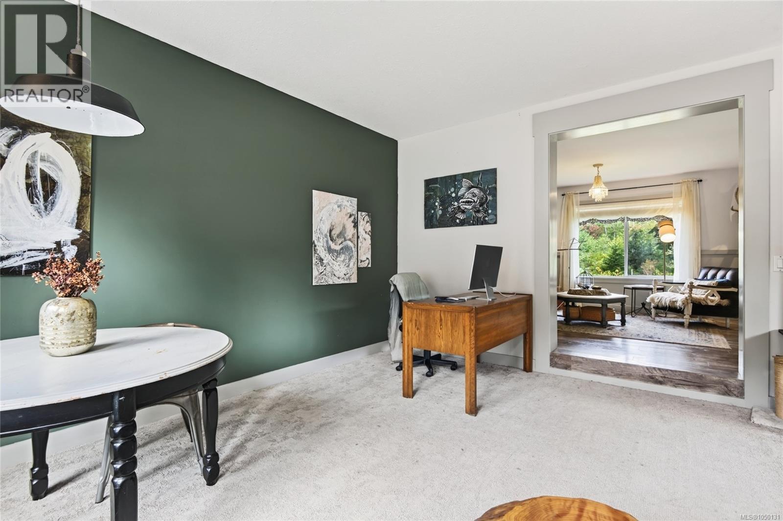 429 Howes Rd - 56