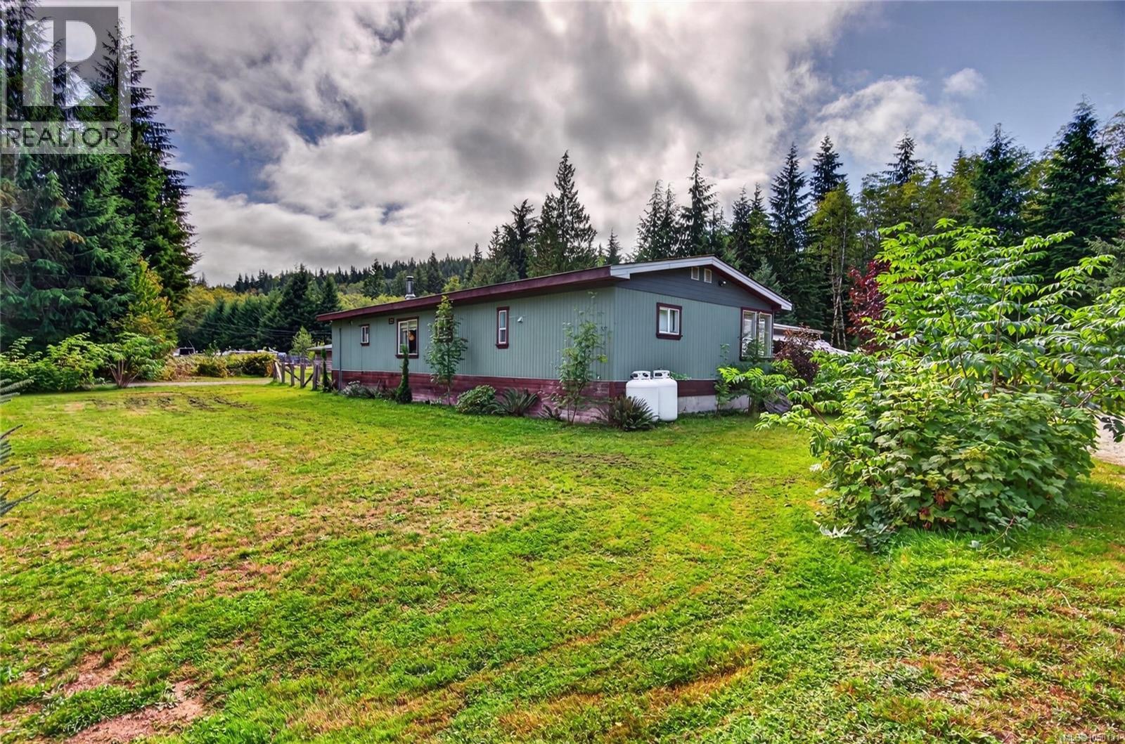 429 Howes Rd - 70