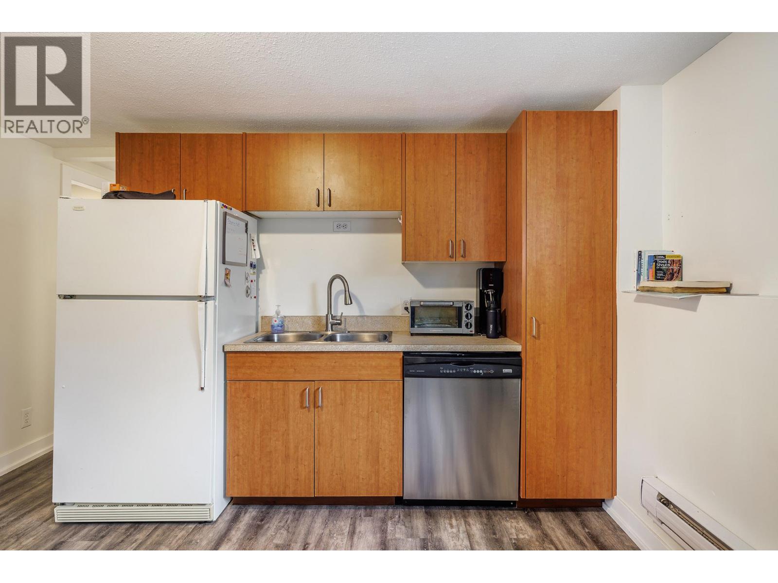 5215 PINERIDGE Road - Image 20