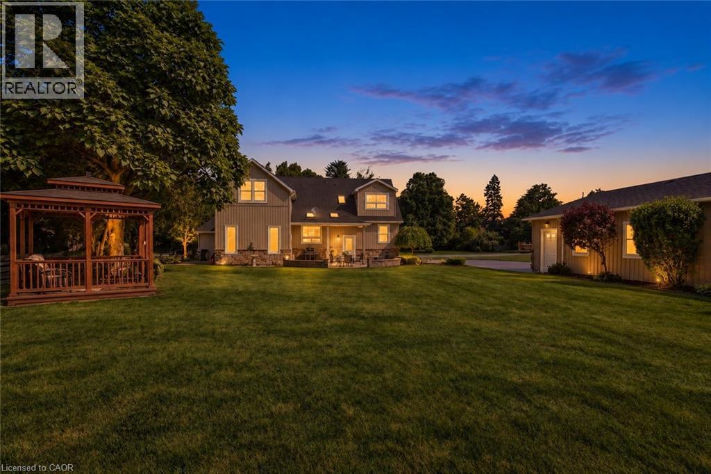 17 ATHLONE Road — photo 2