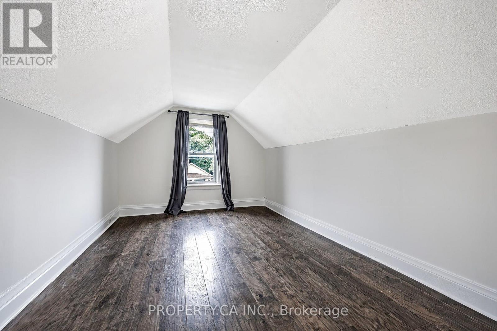 5754 SPRING STREET - 27