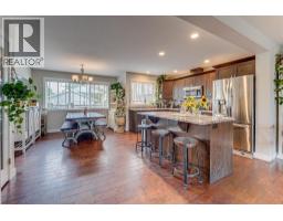 Kitchen - 4607c 20th Street, Vernon, BC V1T4E6 Photo 12