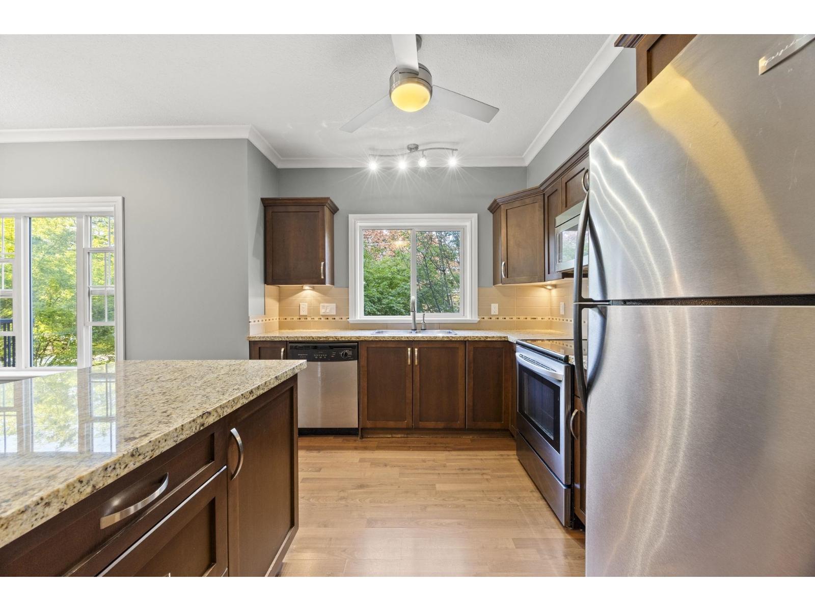 201 20286 53A AVENUE, Langley
