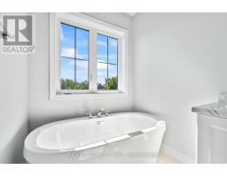 14 Paradise Way, Whitby, ON L1R0R7 Photo 31