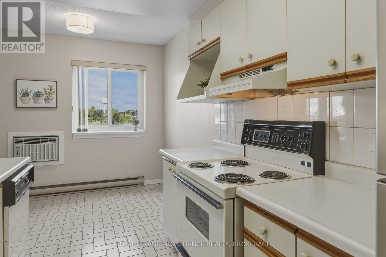 #405 649 DAVIS DRIVE - Image 18