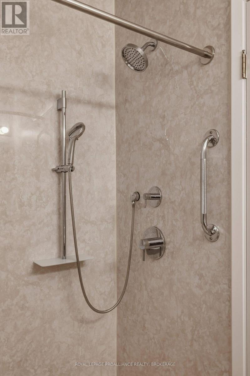 #405 649 DAVIS DRIVE - Image 27