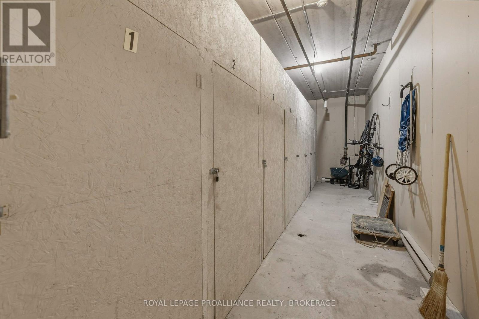 #405 649 DAVIS DRIVE - Image 36
