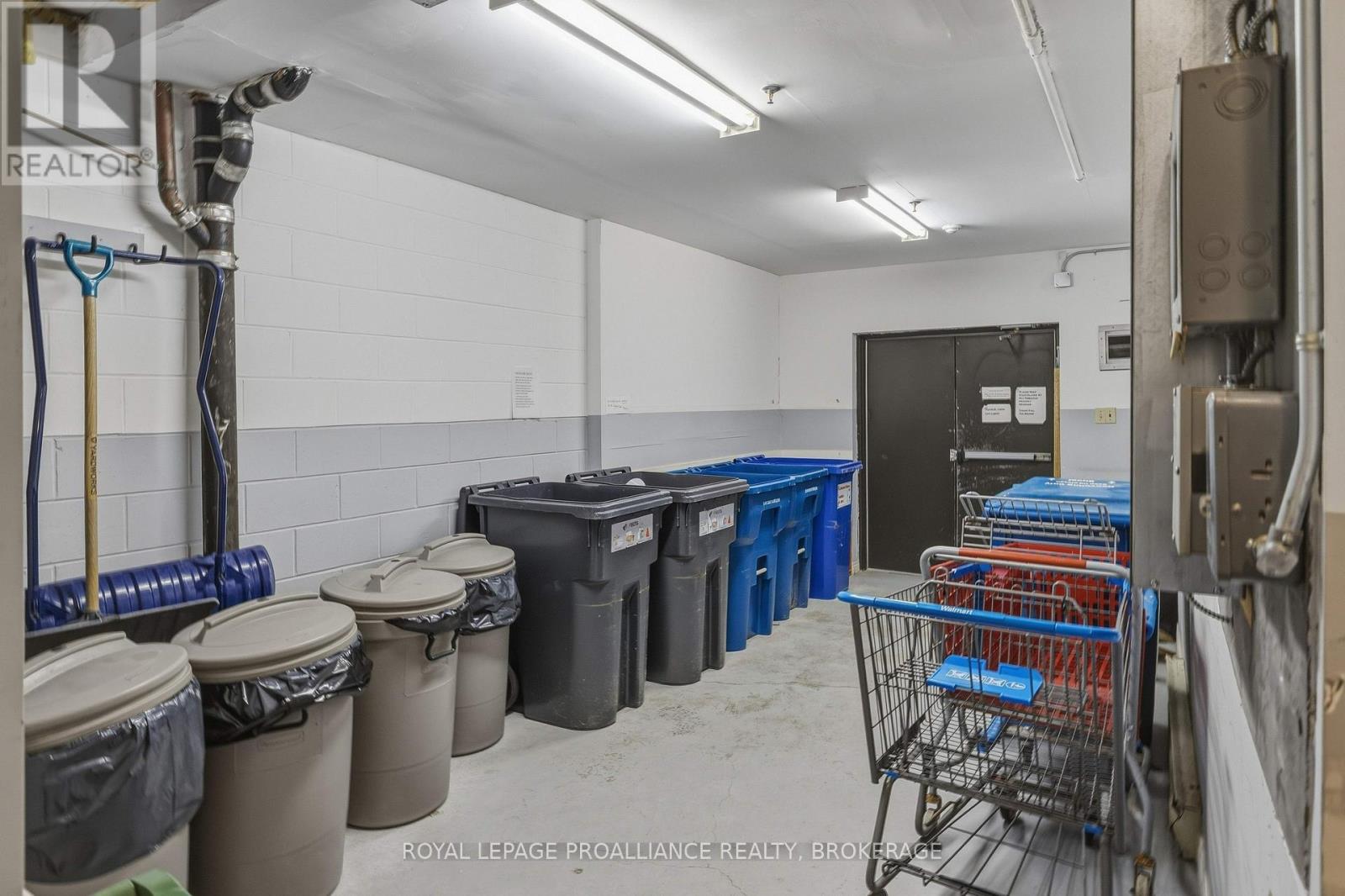 #405 649 DAVIS DRIVE - Image 37