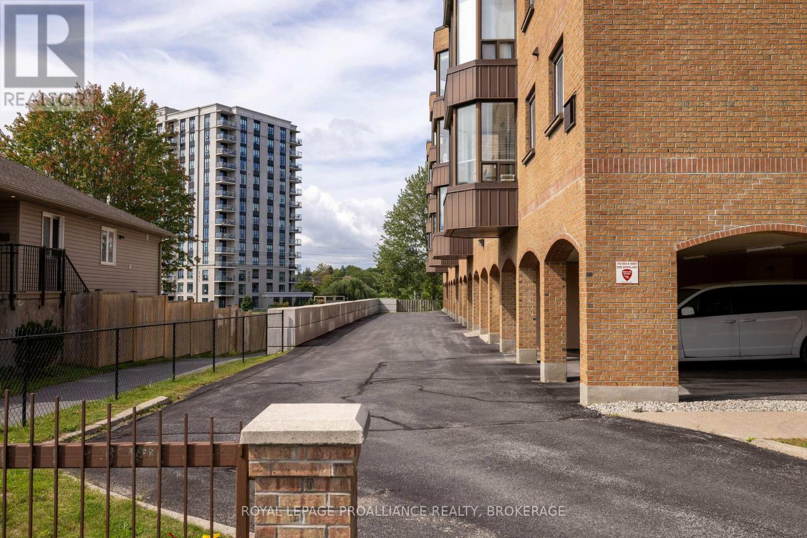 #405 649 DAVIS DRIVE - Image 39