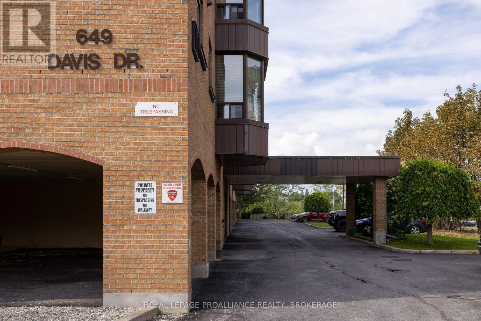 #405 649 DAVIS DRIVE - Image 40