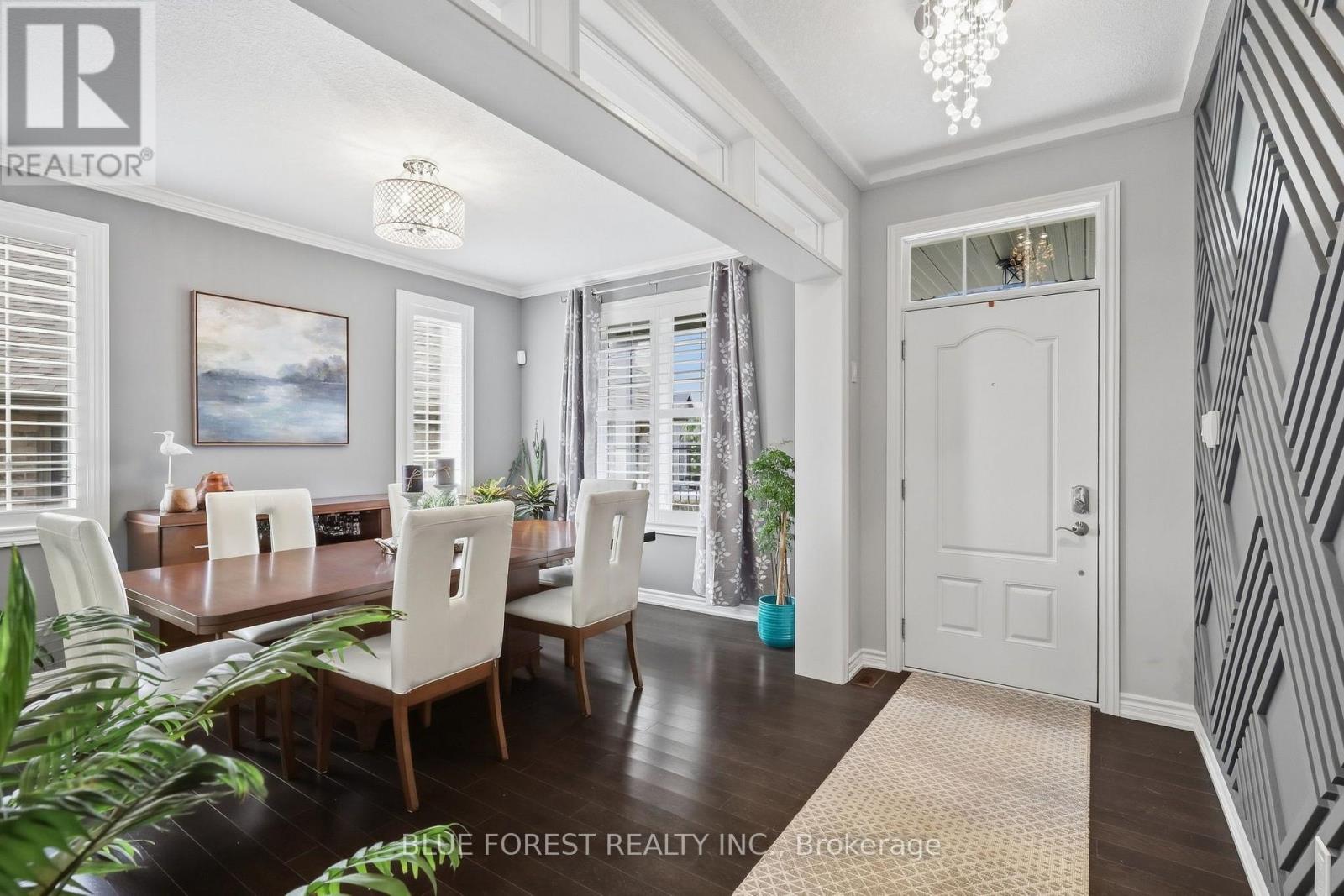 813 DEER RIDGE Place, London North (North M), Ontario, N6H0C1, London North (North M), Ontario — photo 3 of 5