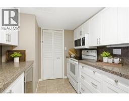 Laundry room - 216 Plains Road W Unit# F304, Burlington, ON L7T4M1 Photo 7