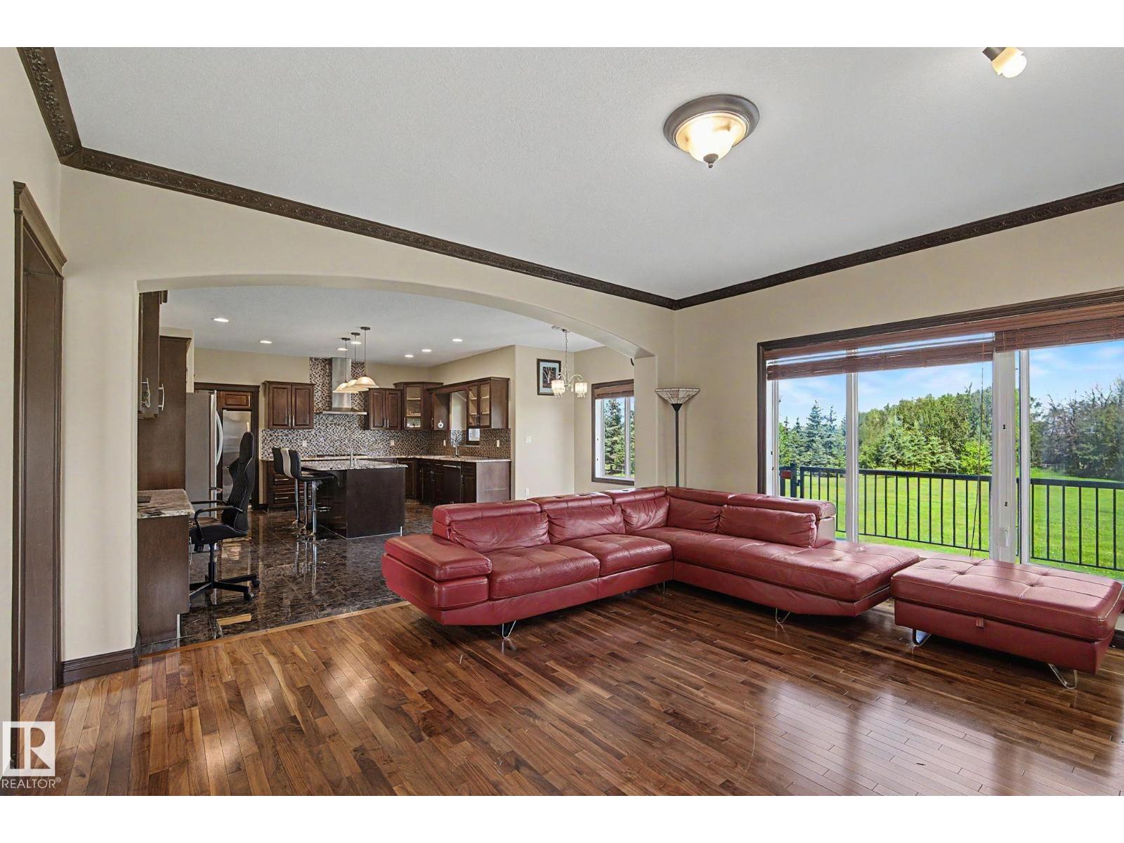 7245 2 ST SW - 13