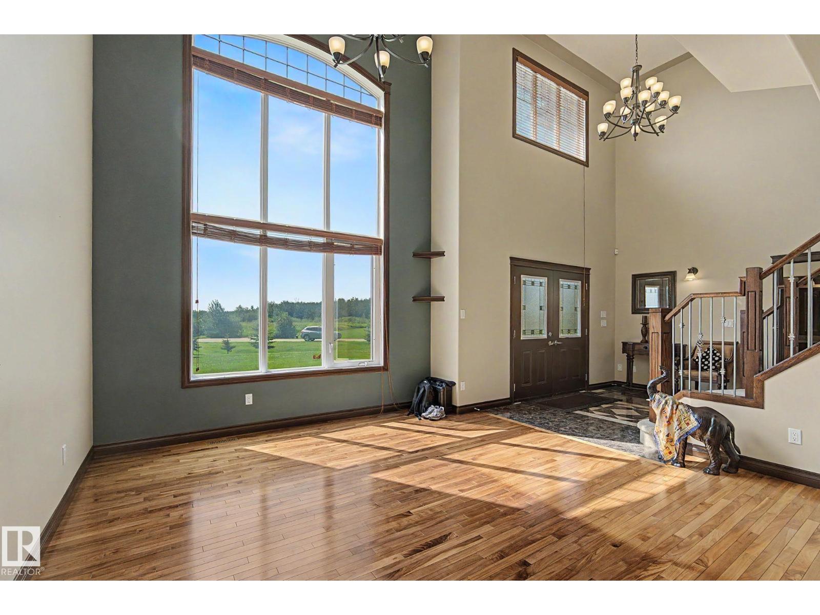 7245 2 ST SW - 8