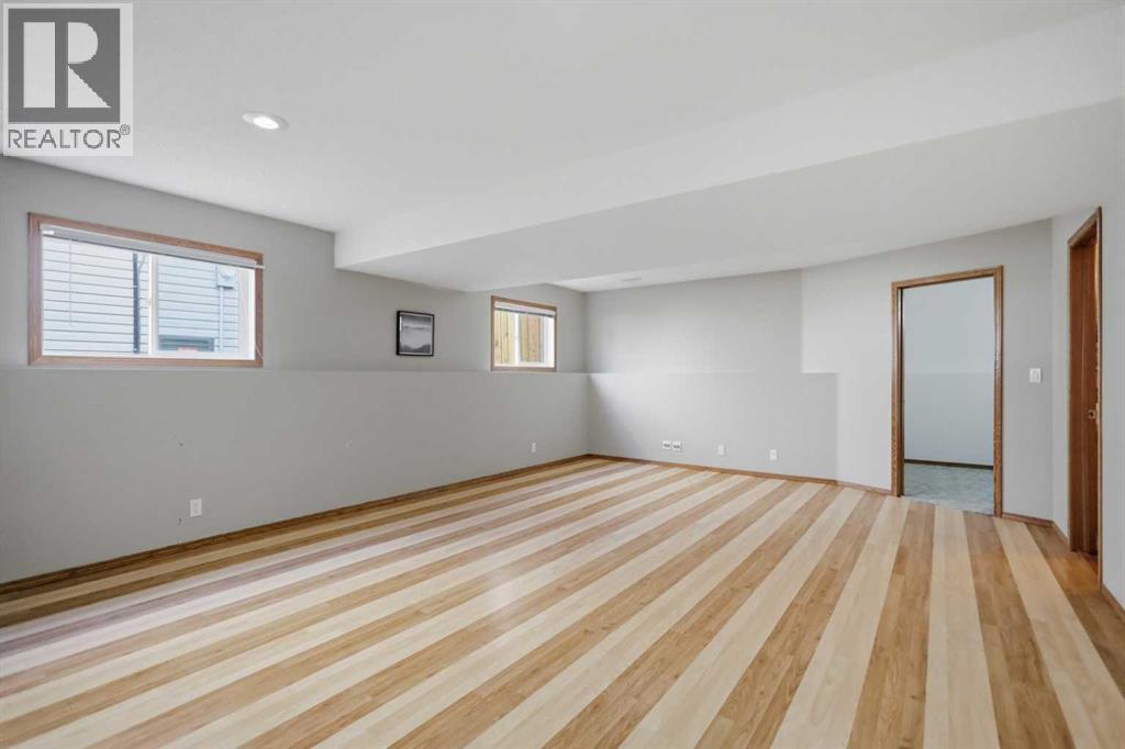 Listing photo – 10 Ladwig Close, Red Deer