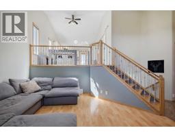 3pc Bathroom - 10 Ladwig Close, Red Deer, AB T4R2V6 Photo 8