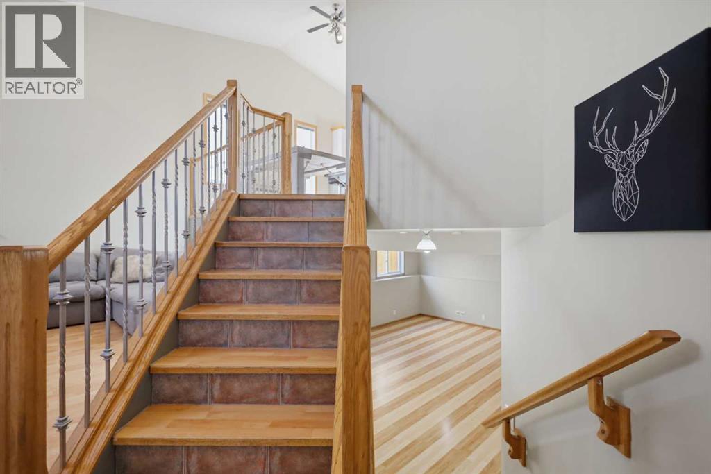 Listing photo – 10 Ladwig Close, Red Deer