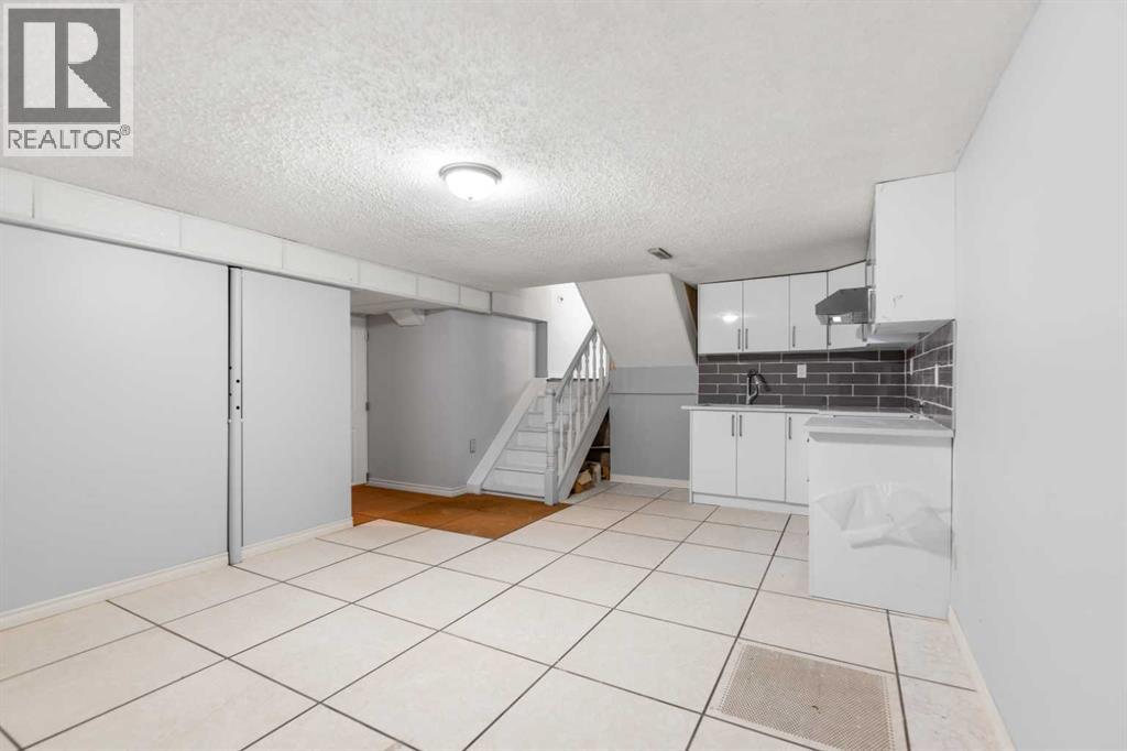 304 Whitefield Drive NE - 33