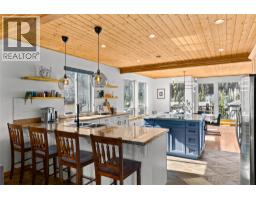 Kitchen - 2431 Fairways Drive, Sun Peaks, BC V0E5N0 Photo 11