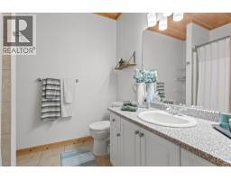 2431 Fairways Drive, Sun Peaks, BC V0E5N0 Photo 39