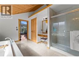 2431 Fairways Drive, Sun Peaks, BC V0E5N0 Photo 24