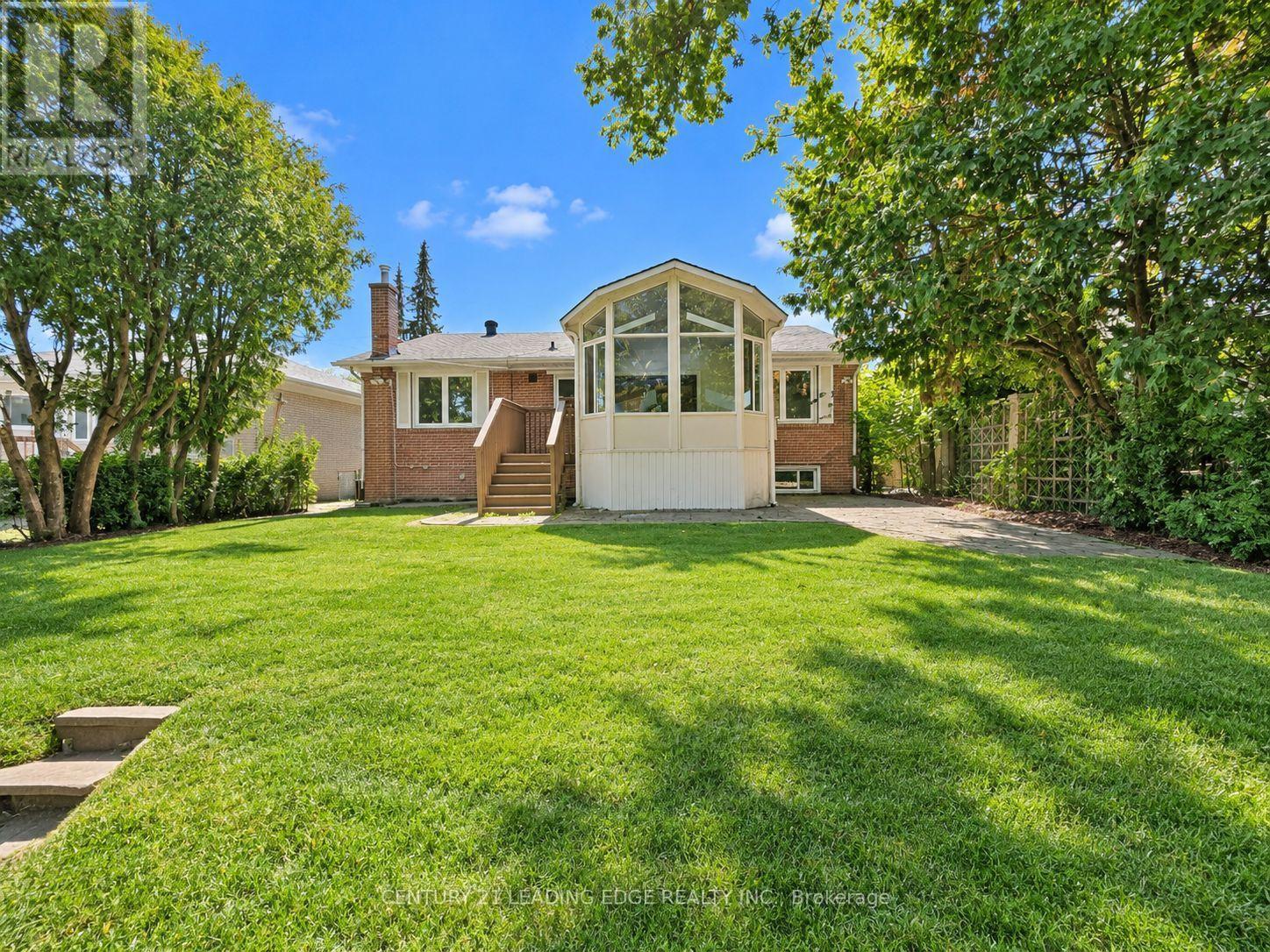 39 SUMNER HEIGHTS DRIVE - 2