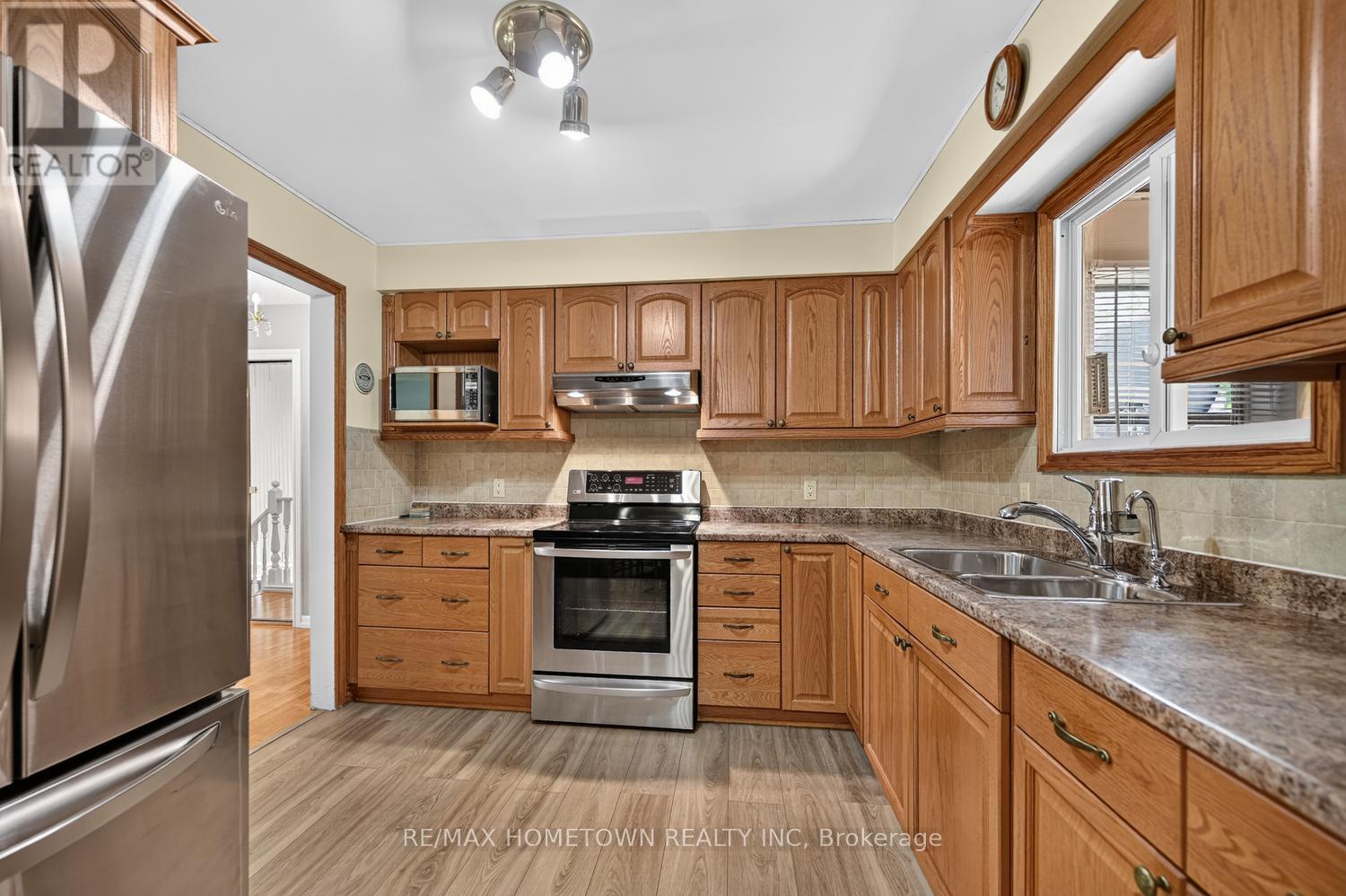 1362 WINDSOR DRIVE - Image 13