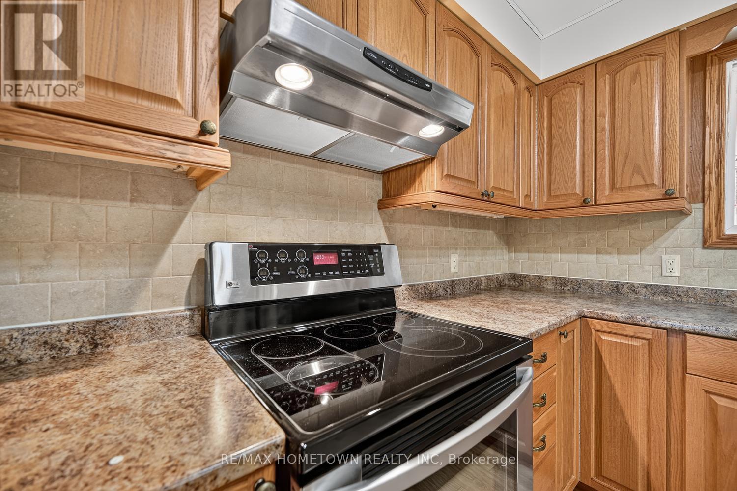 1362 WINDSOR DRIVE - Image 14