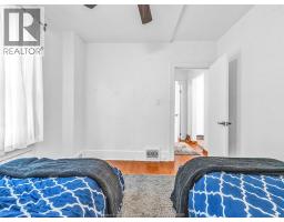306 Foch, Windsor, ON N8X2V9 Photo 10