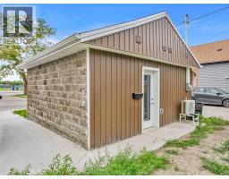 306 Foch, Windsor, ON N8X2V9 Photo 17
