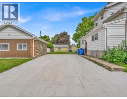 306 Foch, Windsor, ON N8X2V9 Photo 18