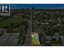 306 Foch, Windsor, ON N8X2V9 Photo 28