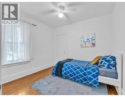 306 Foch, Windsor, ON N8X2V9 Photo 6