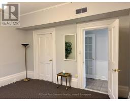 Main Level - 7343 26 Highway, Clearview, ON L0M1S0 Photo 16