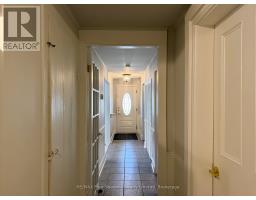 Main Level - 7343 26 Highway, Clearview, ON L0M1S0 Photo 8