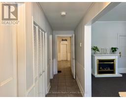 Main Level - 7343 26 Highway, Clearview, ON L0M1S0 Photo 9