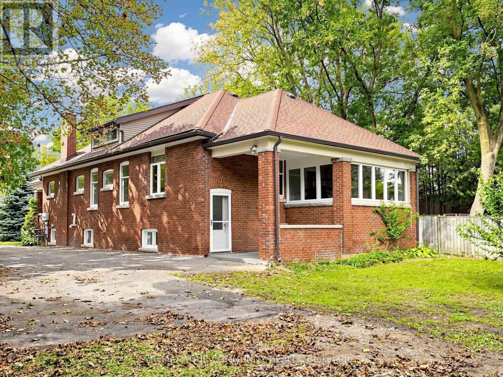 6055 MAIN STREET - Image 30