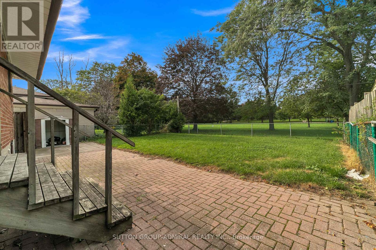 58 ROCHMAN BOULEVARD E - 39